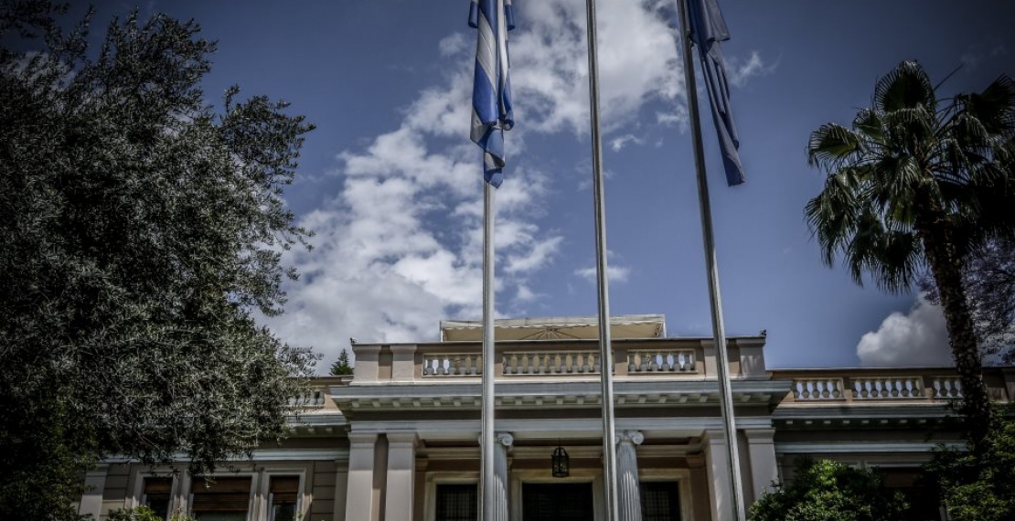 Ποιους εξυπηρετείτε, κ. Μητσοτάκη, με το “όλοι οι πόροι οδηγούν στο Μαξίμου’’;
