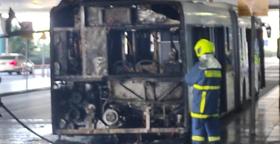 Το νέο περιστατικό φωτιάς σε λεωφορείο της Ο.ΣΥ. δείχνει την κατάρρευση των ΜΜΜ με ευθύνη Μητσοτάκη και Καραμανλή