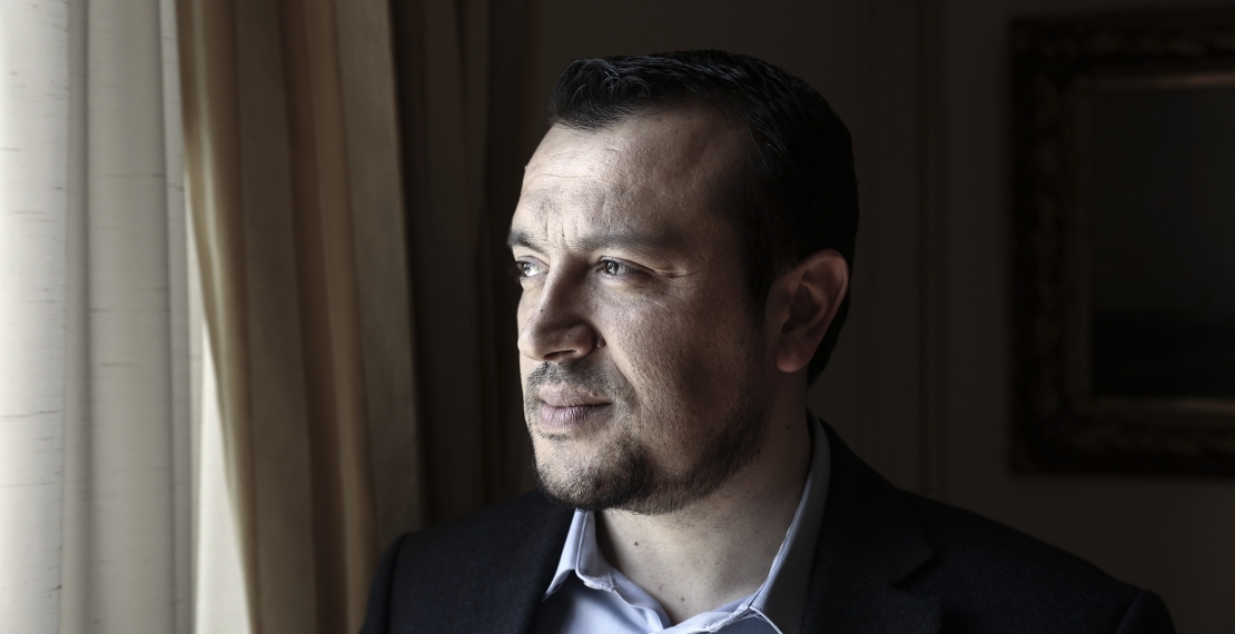 Οι πολίτες βιώνουν την ακρίβεια με ρήτρα Μητσοτάκη